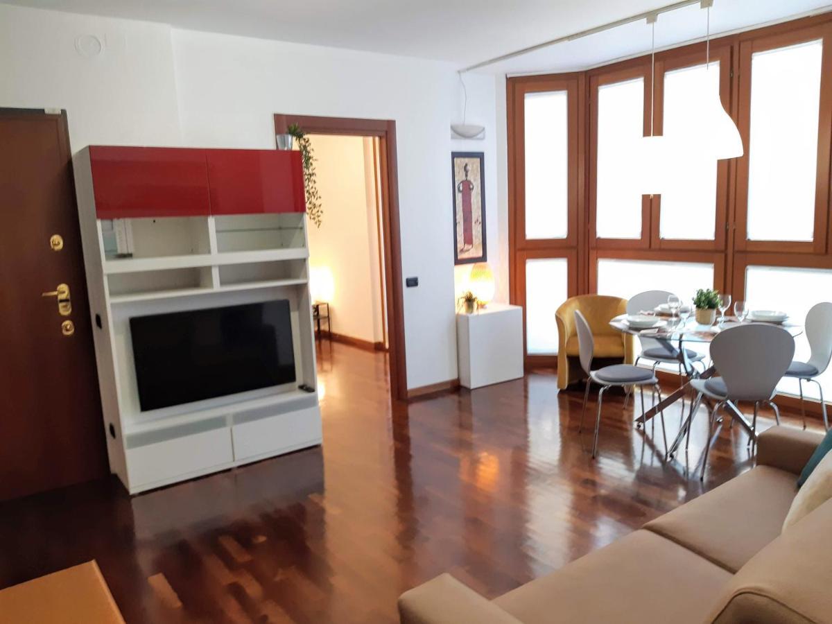 Suite Rent Мілан Екстер'єр фото